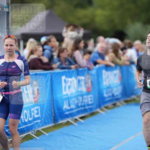 30.08.2026 - Elbe Triathlon Hamburg LAZAROV Photography http://msf.ph/oto/10027610 30.08.2026 11:12:31 Ziel 410, 607, 632, 722, 917 meine-sportfotos.de