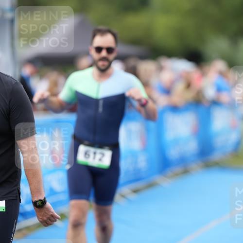 30.08.2026 - Elbe Triathlon Hamburg LAZAROV Photography http://msf.ph/oto/10027618 30.08.2026 11:12:42 Ziel 410, 612, 722, 1093 meine-sportfotos.de