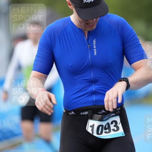 30.08.2026 - Elbe Triathlon Hamburg LAZAROV Photography http://msf.ph/oto/10027624 30.08.2026 11:12:53 Ziel 773, 1085, 1093, 1097 meine-sportfotos.de