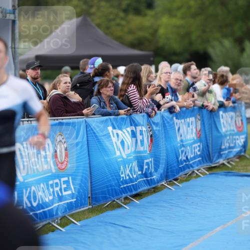 30.08.2026 - Elbe Triathlon Hamburg LAZAROV Photography http://msf.ph/oto/10027632 30.08.2026 11:13:03 Ziel 490, 1037, 1061, 1085, 1197 meine-sportfotos.de