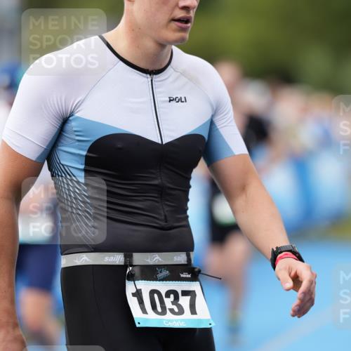 30.08.2026 - Elbe Triathlon Hamburg LAZAROV Photography http://msf.ph/oto/10027636 30.08.2026 11:13:07 Ziel 490, 651, 1061, 1197 meine-sportfotos.de