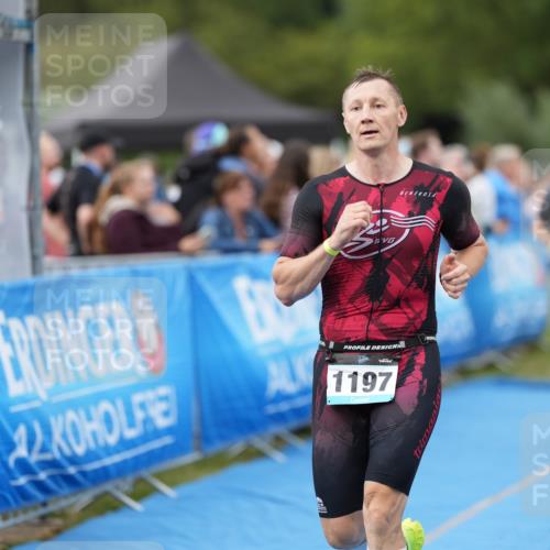 30.08.2026 - Elbe Triathlon Hamburg LAZAROV Photography http://msf.ph/oto/10027642 30.08.2026 11:13:11 Ziel 490, 611, 651, 1197 meine-sportfotos.de