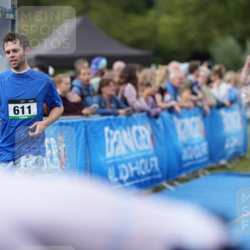 30.08.2026 - Elbe Triathlon Hamburg LAZAROV Photography http://msf.ph/oto/10027647 30.08.2026 11:13:19 Ziel 611, 750 meine-sportfotos.de