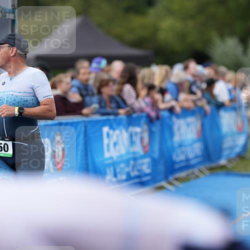 30.08.2026 - Elbe Triathlon Hamburg LAZAROV Photography http://msf.ph/oto/10027651 30.08.2026 11:13:22 Ziel 611, 750 meine-sportfotos.de