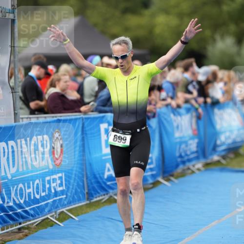 30.08.2026 - Elbe Triathlon Hamburg LAZAROV Photography http://msf.ph/oto/10027658 30.08.2026 11:13:41 Ziel 598, 643, 699, 752 meine-sportfotos.de