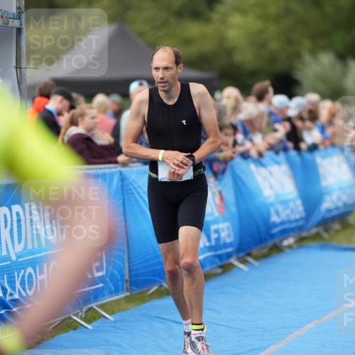 30.08.2026 - Elbe Triathlon Hamburg LAZAROV Photography http://msf.ph/oto/10027664 30.08.2026 11:13:51 Ziel 643, 724, 869, 1030, 1088 meine-sportfotos.de