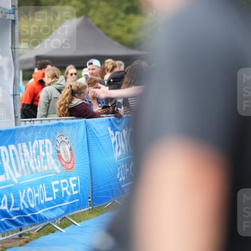 30.08.2026 - Elbe Triathlon Hamburg LAZAROV Photography http://msf.ph/oto/10027673 30.08.2026 11:14:30 Ziel 413, 565, 1054, 1114 meine-sportfotos.de