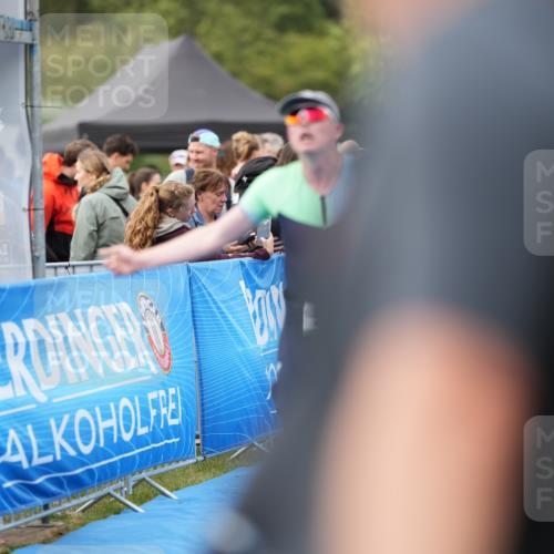 30.08.2026 - Elbe Triathlon Hamburg LAZAROV Photography http://msf.ph/oto/10027675 30.08.2026 11:14:30 Ziel 413, 565, 1054, 1114 meine-sportfotos.de