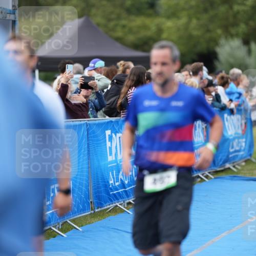 30.08.2026 - Elbe Triathlon Hamburg LAZAROV Photography http://msf.ph/oto/10027695 30.08.2026 11:14:58 Ziel 492, 500, 619 meine-sportfotos.de