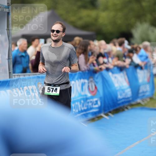 30.08.2026 - Elbe Triathlon Hamburg LAZAROV Photography http://msf.ph/oto/10027696 30.08.2026 11:15:02 Ziel 346, 1099 meine-sportfotos.de