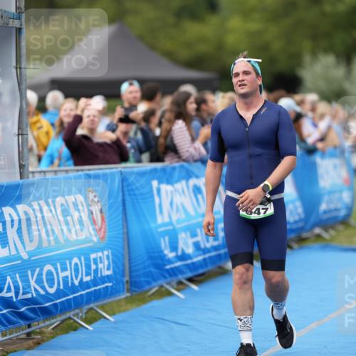30.08.2026 - Elbe Triathlon Hamburg LAZAROV Photography http://msf.ph/oto/10027707 30.08.2026 11:15:33 Ziel 617, 647, 1027, 1080 meine-sportfotos.de
