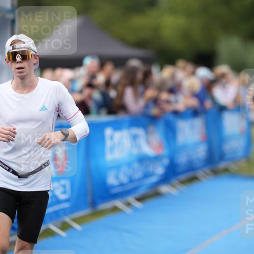 30.08.2026 - Elbe Triathlon Hamburg LAZAROV Photography http://msf.ph/oto/10027721 30.08.2026 11:15:46 Ziel 639, 650, 994, 1032, 1047, 1056, 1057, 1204 meine-sportfotos.de