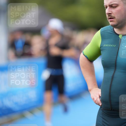 30.08.2026 - Elbe Triathlon Hamburg LAZAROV Photography http://msf.ph/oto/10027728 30.08.2026 11:16:05 Ziel 1211 meine-sportfotos.de