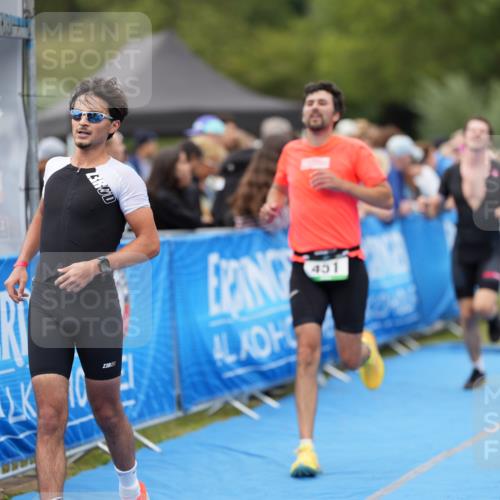 30.08.2026 - Elbe Triathlon Hamburg LAZAROV Photography http://msf.ph/oto/10027753 30.08.2026 11:17:08 Ziel 451, 526, 631, 1004, 1028 meine-sportfotos.de