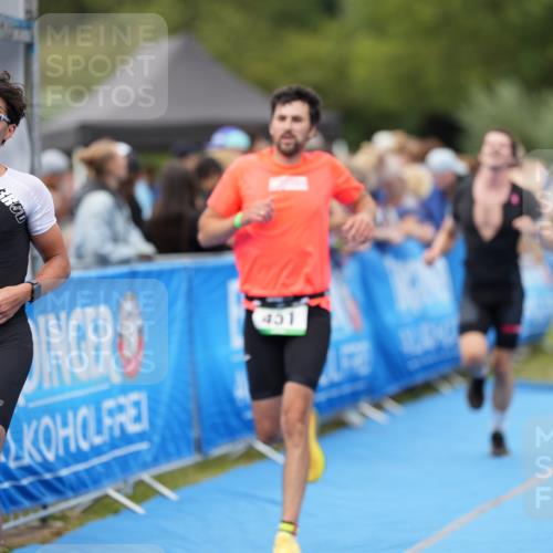 30.08.2026 - Elbe Triathlon Hamburg LAZAROV Photography http://msf.ph/oto/10027754 30.08.2026 11:17:09 Ziel 451, 526, 631, 1004, 1028 meine-sportfotos.de