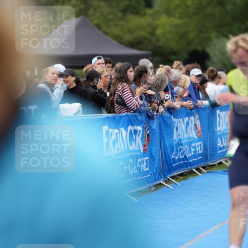 30.08.2026 - Elbe Triathlon Hamburg LAZAROV Photography http://msf.ph/oto/10027763 30.08.2026 11:17:36 Ziel 579, 580, 1148, 1621 meine-sportfotos.de