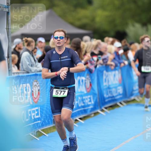 30.08.2026 - Elbe Triathlon Hamburg LAZAROV Photography http://msf.ph/oto/10027785 30.08.2026 11:18:24 Ziel 520, 548, 577, 1052 meine-sportfotos.de