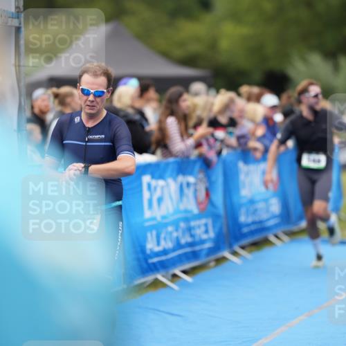 30.08.2026 - Elbe Triathlon Hamburg LAZAROV Photography http://msf.ph/oto/10027786 30.08.2026 11:18:24 Ziel 520, 548, 577, 1052 meine-sportfotos.de