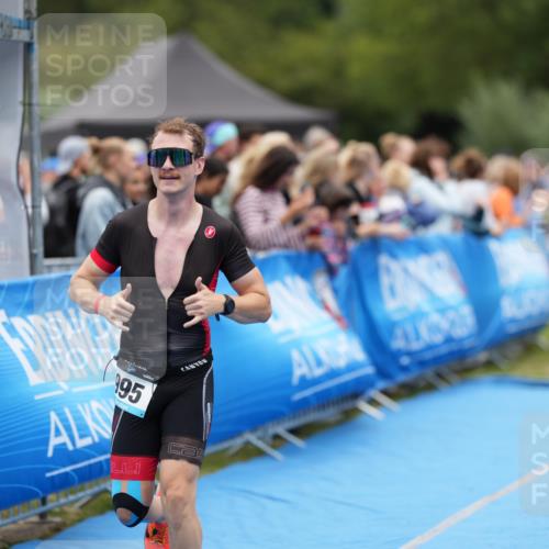 30.08.2026 - Elbe Triathlon Hamburg LAZAROV Photography http://msf.ph/oto/10027818 30.08.2026 11:19:30 Ziel 950, 995 meine-sportfotos.de