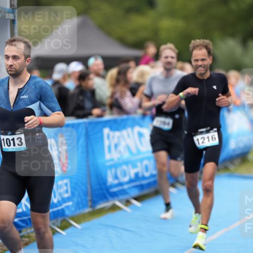30.08.2026 - Elbe Triathlon Hamburg LAZAROV Photography http://msf.ph/oto/10027847 30.08.2026 11:20:21 Ziel 1013, 1029, 1094, 1216 meine-sportfotos.de