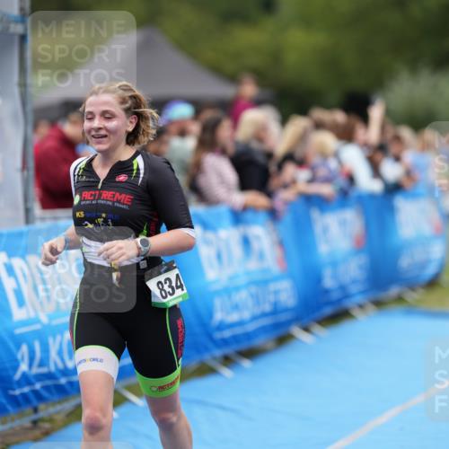 30.08.2026 - Elbe Triathlon Hamburg LAZAROV Photography http://msf.ph/oto/10027888 30.08.2026 11:21:25 Ziel 834 meine-sportfotos.de