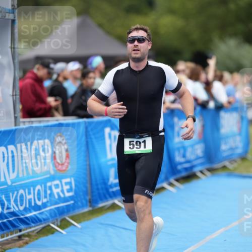 30.08.2026 - Elbe Triathlon Hamburg LAZAROV Photography http://msf.ph/oto/10027890 30.08.2026 11:21:34 Ziel 540, 591, 1025 meine-sportfotos.de