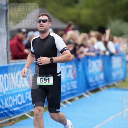 30.08.2026 - Elbe Triathlon Hamburg LAZAROV Photography http://msf.ph/oto/10027891 30.08.2026 11:21:35 Ziel 540, 591, 1025 meine-sportfotos.de