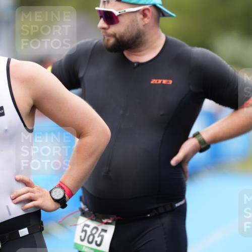 30.08.2026 - Elbe Triathlon Hamburg LAZAROV Photography http://msf.ph/oto/10027912 30.08.2026 11:22:00 Ziel 703, 1063, 1113 meine-sportfotos.de