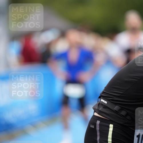 30.08.2026 - Elbe Triathlon Hamburg LAZAROV Photography http://msf.ph/oto/10027922 30.08.2026 11:22:32 Ziel 1009, 1069, 1102 meine-sportfotos.de
