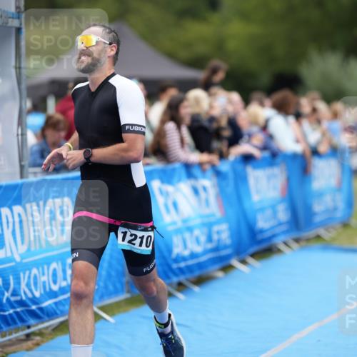 30.08.2026 - Elbe Triathlon Hamburg LAZAROV Photography http://msf.ph/oto/10027935 30.08.2026 11:22:49 Ziel 455, 1210 meine-sportfotos.de