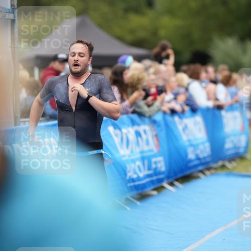 30.08.2026 - Elbe Triathlon Hamburg LAZAROV Photography http://msf.ph/oto/10027941 30.08.2026 11:23:21 Ziel 596, 693, 998, 1040, 1109 meine-sportfotos.de