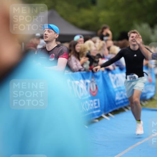 30.08.2026 - Elbe Triathlon Hamburg LAZAROV Photography http://msf.ph/oto/10027944 30.08.2026 11:23:27 Ziel 403, 404, 693, 998, 1023, 1109 meine-sportfotos.de