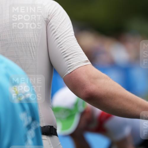 30.08.2026 - Elbe Triathlon Hamburg LAZAROV Photography http://msf.ph/oto/10027969 30.08.2026 11:23:57 Ziel 472, 629, 1006, 1104 meine-sportfotos.de