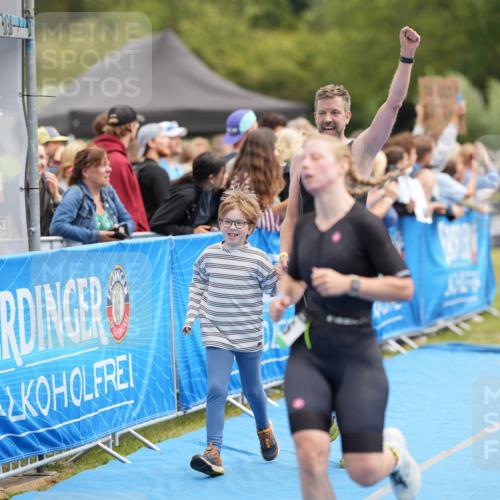 30.08.2026 - Elbe Triathlon Hamburg LAZAROV Photography http://msf.ph/oto/10028002 30.08.2026 11:24:56 Ziel 712, 736, 786, 856, 1208 meine-sportfotos.de