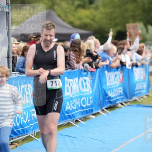 30.08.2026 - Elbe Triathlon Hamburg LAZAROV Photography http://msf.ph/oto/10028005 30.08.2026 11:24:58 Ziel 712, 736, 786, 856, 1208 meine-sportfotos.de