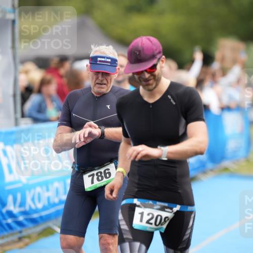 30.08.2026 - Elbe Triathlon Hamburg LAZAROV Photography http://msf.ph/oto/10028009 30.08.2026 11:25:03 Ziel 605, 736, 786, 1208 meine-sportfotos.de