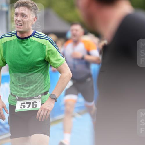 30.08.2026 - Elbe Triathlon Hamburg LAZAROV Photography http://msf.ph/oto/10028033 30.08.2026 11:26:00 Ziel 602, 1176, 1219 meine-sportfotos.de