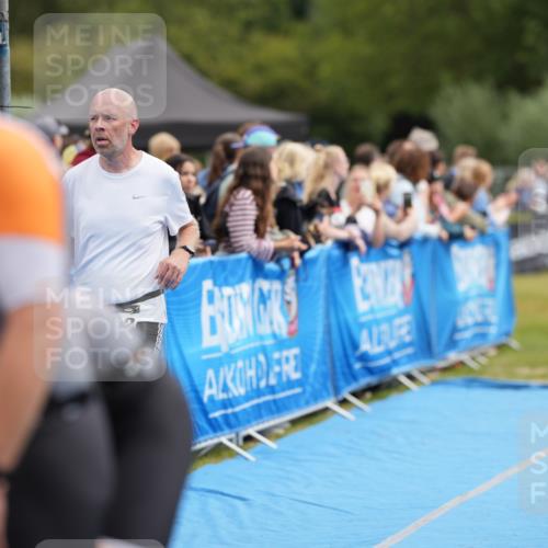30.08.2026 - Elbe Triathlon Hamburg LAZAROV Photography http://msf.ph/oto/10028039 30.08.2026 11:26:17 Ziel 1198, 1217, 1292 meine-sportfotos.de