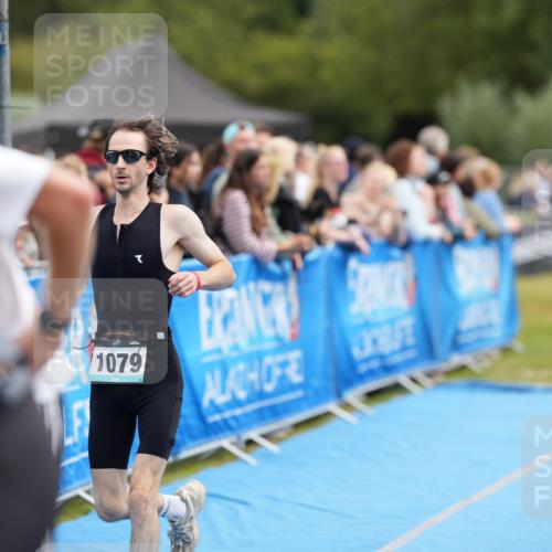30.08.2026 - Elbe Triathlon Hamburg LAZAROV Photography http://msf.ph/oto/10028046 30.08.2026 11:26:27 Ziel 457, 514, 1079, 1217, 1249 meine-sportfotos.de