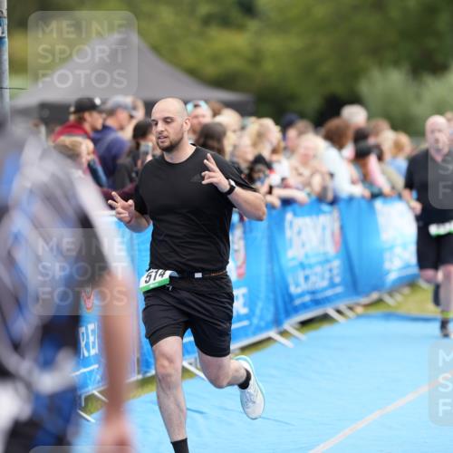 30.08.2026 - Elbe Triathlon Hamburg LAZAROV Photography http://msf.ph/oto/10028048 30.08.2026 11:26:32 Ziel 457, 514, 782, 1249 meine-sportfotos.de