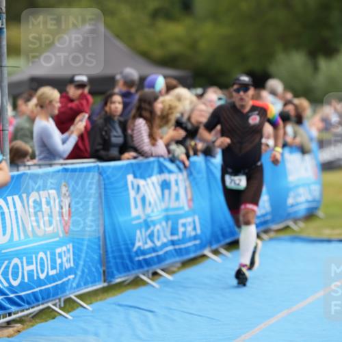 30.08.2026 - Elbe Triathlon Hamburg LAZAROV Photography http://msf.ph/oto/10028064 30.08.2026 11:27:01 Ziel 702, 1110, 1172, 1194, 1275 meine-sportfotos.de
