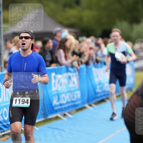 30.08.2026 - Elbe Triathlon Hamburg LAZAROV Photography http://msf.ph/oto/10028073 30.08.2026 11:27:08 Ziel 1110, 1172, 1194 meine-sportfotos.de
