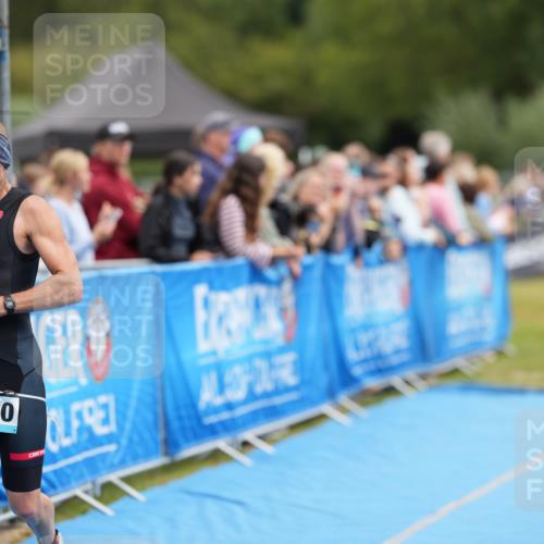 30.08.2026 - Elbe Triathlon Hamburg LAZAROV Photography http://msf.ph/oto/10028078 30.08.2026 11:27:17 Ziel 1320 meine-sportfotos.de
