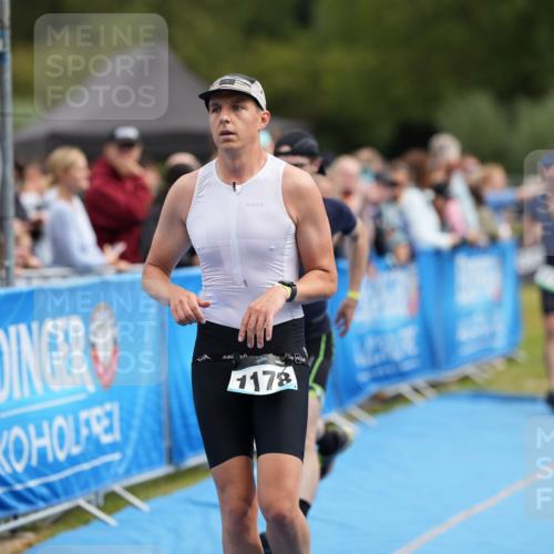 30.08.2026 - Elbe Triathlon Hamburg LAZAROV Photography http://msf.ph/oto/10028081 30.08.2026 11:27:33 Ziel 672, 1121, 1134, 1178 meine-sportfotos.de