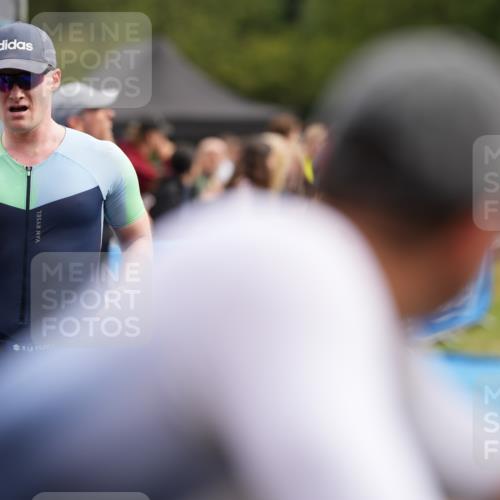 30.08.2026 - Elbe Triathlon Hamburg LAZAROV Photography http://msf.ph/oto/10028124 30.08.2026 11:28:56 Ziel 409, 763, 967, 1033, 1115, 1151, 1191, 1229, 1322 meine-sportfotos.de
