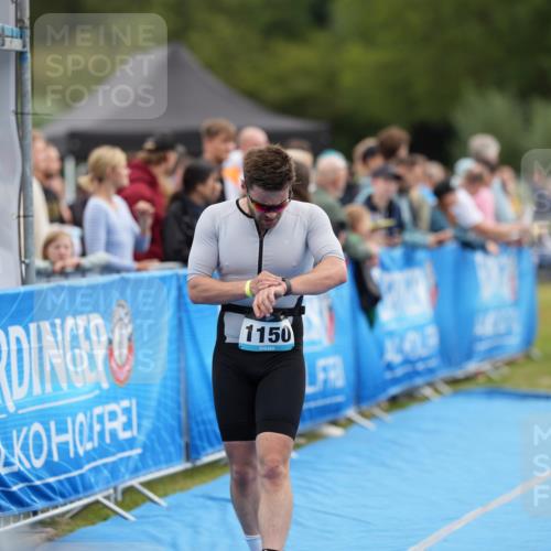 30.08.2026 - Elbe Triathlon Hamburg LAZAROV Photography http://msf.ph/oto/10028167 30.08.2026 11:30:33 Ziel 646, 714, 827, 1150 meine-sportfotos.de