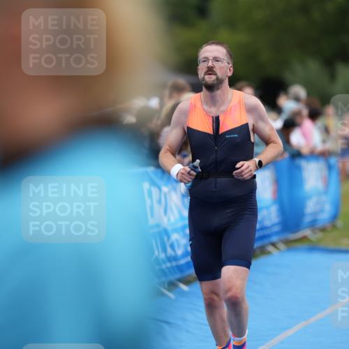 30.08.2026 - Elbe Triathlon Hamburg LAZAROV Photography http://msf.ph/oto/10028193 30.08.2026 11:31:41 Ziel 881, 1228 meine-sportfotos.de