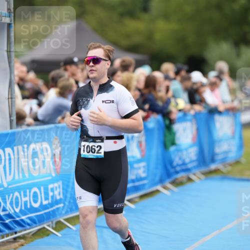 30.08.2026 - Elbe Triathlon Hamburg LAZAROV Photography http://msf.ph/oto/10028205 30.08.2026 11:32:10 Ziel 716, 729, 1026, 1062, 1170 meine-sportfotos.de