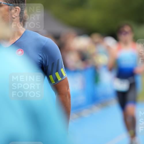 30.08.2026 - Elbe Triathlon Hamburg LAZAROV Photography http://msf.ph/oto/10028216 30.08.2026 11:32:23 Ziel 1222, 1369, 1438 meine-sportfotos.de