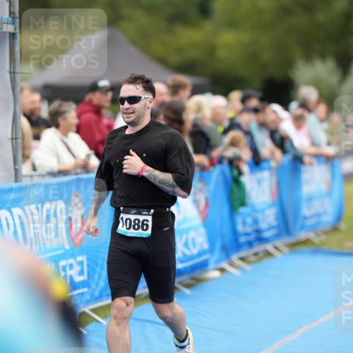 30.08.2026 - Elbe Triathlon Hamburg LAZAROV Photography http://msf.ph/oto/10028226 30.08.2026 11:32:36 Ziel 509, 690, 1051, 1086, 1189 meine-sportfotos.de